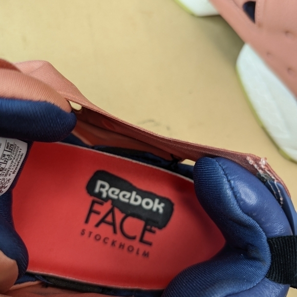 Reebok Insta Pump Fury Men's sz 10.5 Basketball Shoe Rare Salmon color Trainer S - Picture 11 of 12